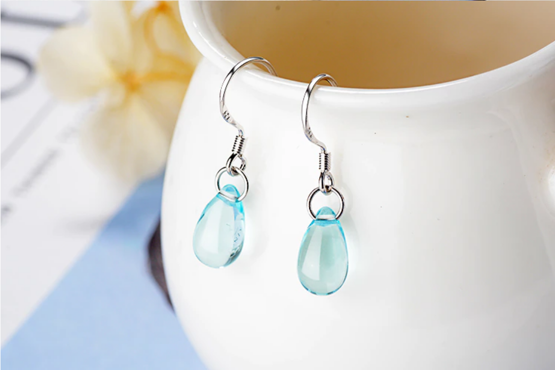 Howl Sophie Inspired Vintage Huggie Hoop Earrings Cosplay Jewelry Moving Castle Wedding Blue Crystal Bead Earring Best Gift Idea