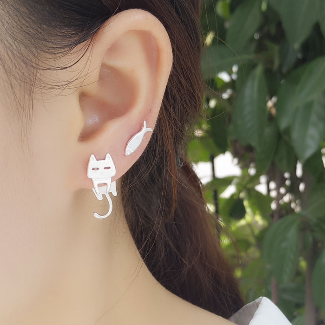 100% 925 Sterling Silver Cute Kitty Cat and Fish Korea Japan Style Stud Earrings Women Girl Kids Lady Jewelry Gift